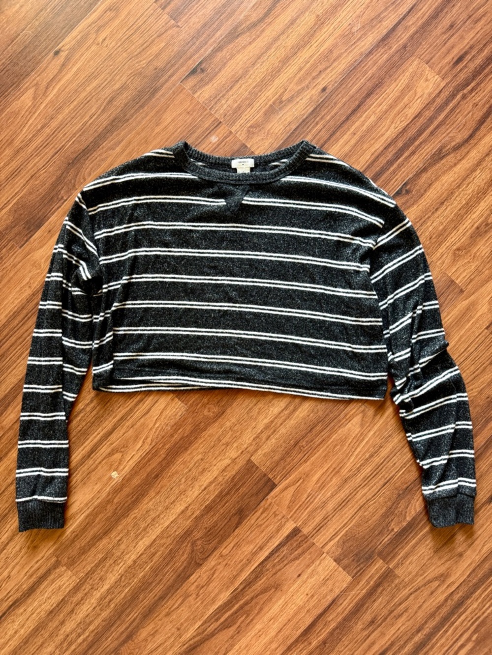 Forever 21 Black & White Striped Cropped Knit Top